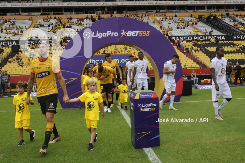 FBL-LIGAPROBET593-BARCELONA-MUSHUCRUNA