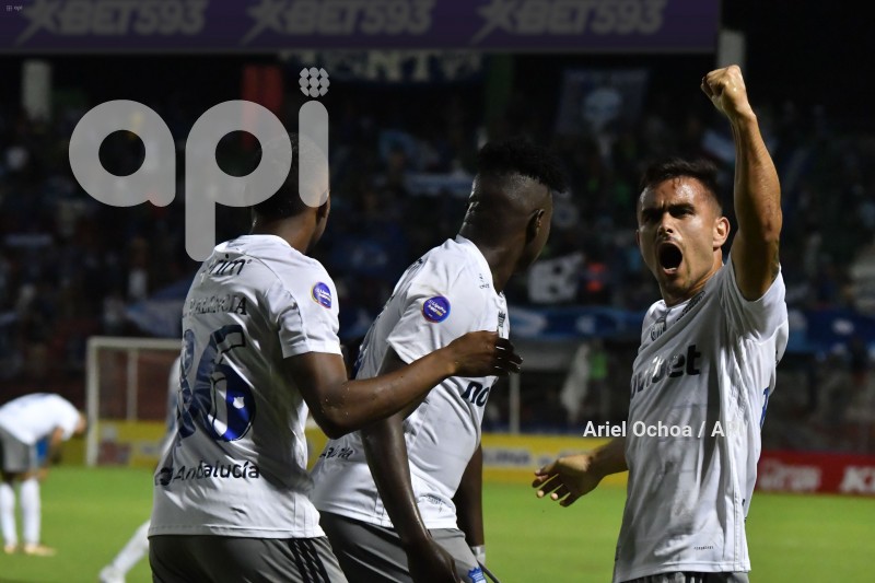 FBL-LIGAPRO-DELFIN-EMELEC
