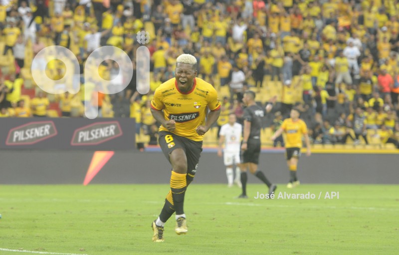 FBL-LIGAPROBET593-BARCELONA-MUSHUCRUNA