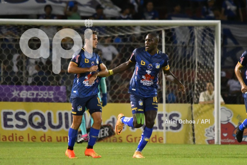 FBL-LIGAPRO-DELFIN-EMELEC