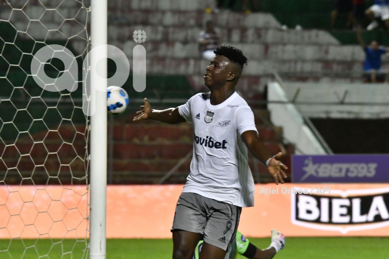 FBL-LIGAPRO-DELFIN-EMELEC