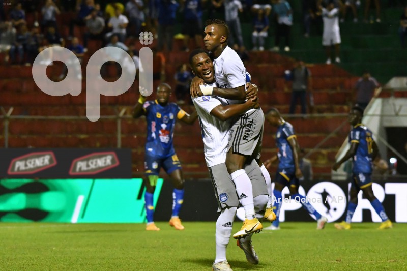 FBL-LIGAPRO-DELFIN-EMELEC