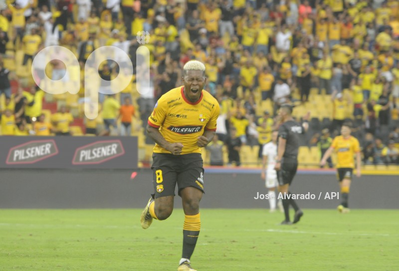 FBL-LIGAPROBET593-BARCELONA-MUSHUCRUNA