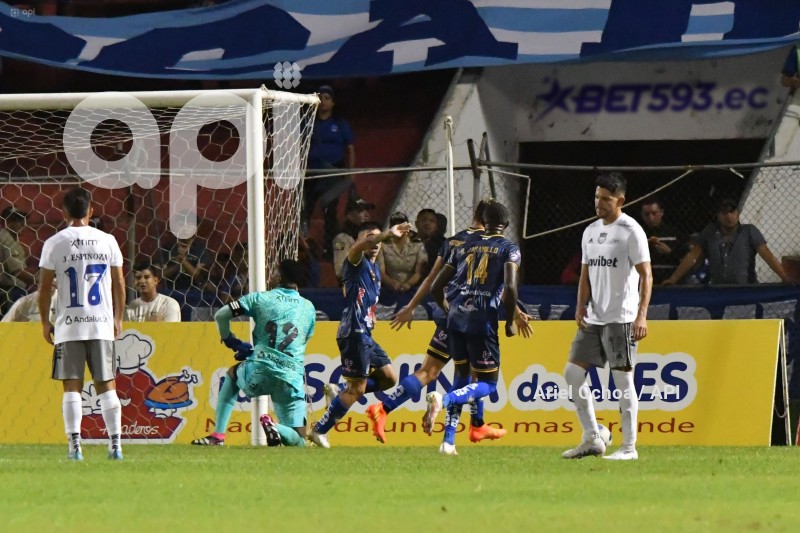 FBL-LIGAPRO-DELFIN-EMELEC