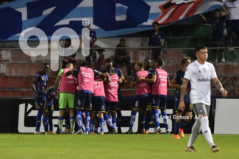 FBL-LIGAPRO-DELFIN-EMELEC