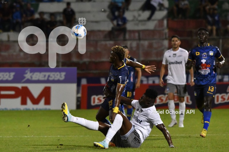 FBL-LIGAPRO-DELFIN-EMELEC