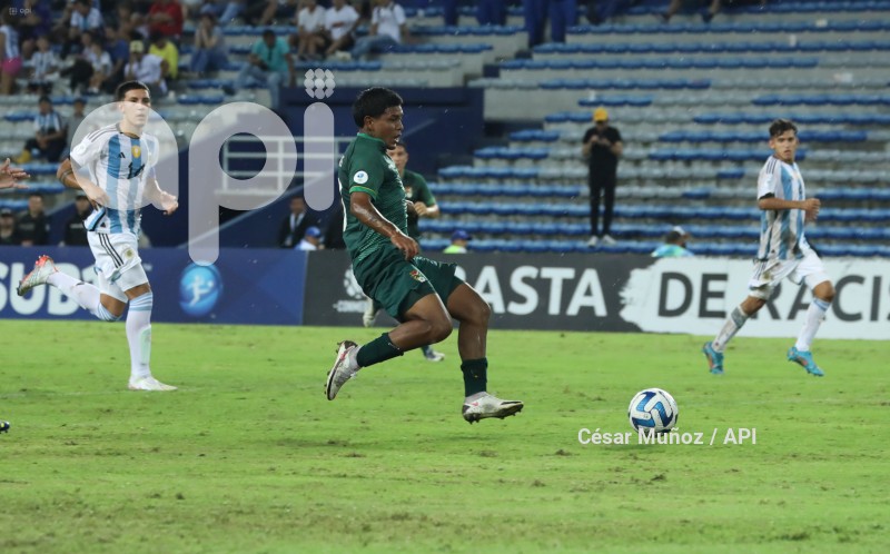 FBL-SUB17-BOLIVIA-ARGENTINA