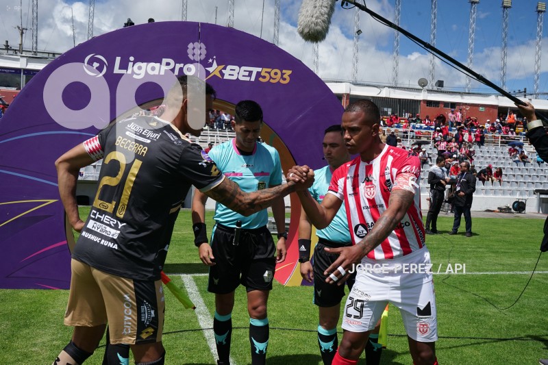 FBL-LIGA-PRO-BET593-TECNICO-CUENCA-