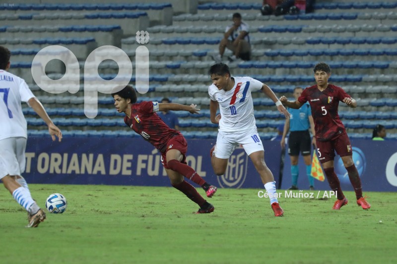 FBL-SUB17-VENEZUELA-PARAGUAY