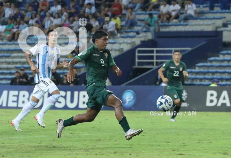 FBL-SUB17-BOLIVIA-ARGENTINA