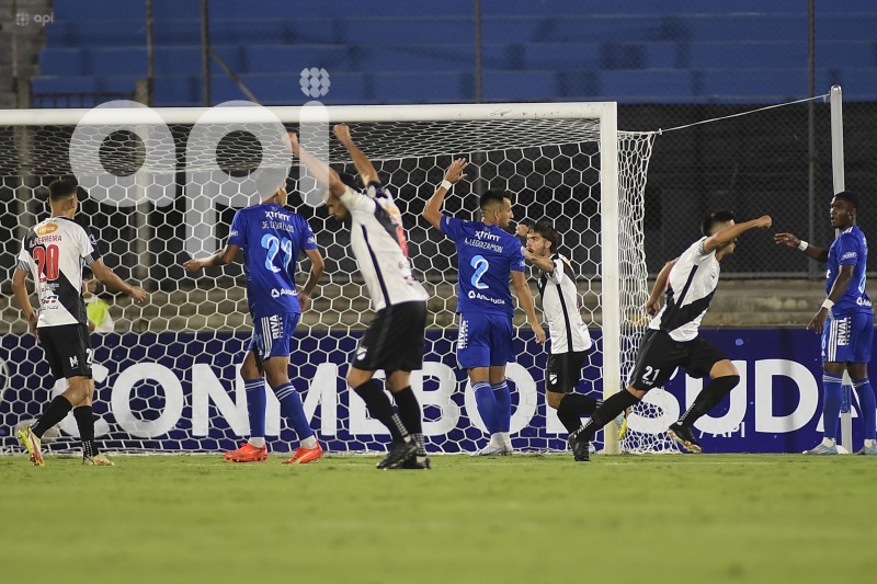 FBL-SUDAMERICANA-DANUBIO-EMELEC