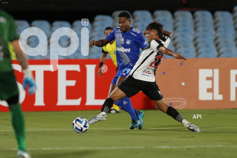 FBL-SUDAMERICANA-DANUBIO-EMELEC