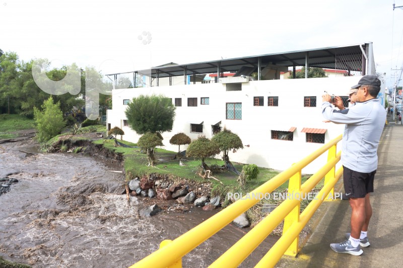 DESBORDAMIENTO-RIO-PITA-VALLE-CHILLOS