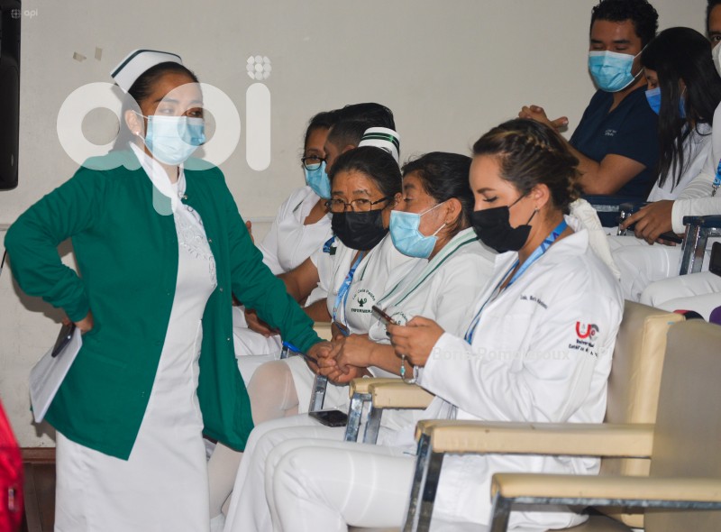 CUENCA-NUEVOS ENFERMEROS-HOSPITAL VICENTE CORRAL MOSCOSO