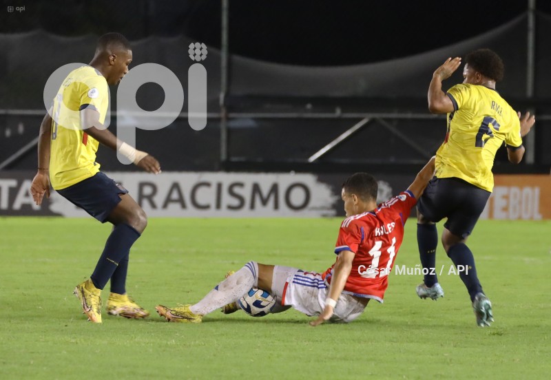 FBL-SUB17-ECUADOR-CHILE