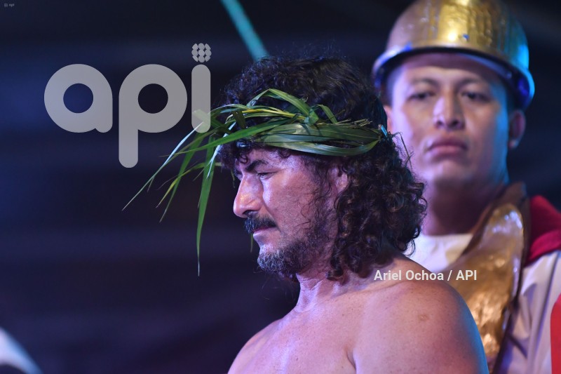 MANTA-VIA-CRUSIS-SEMANA-SANTA