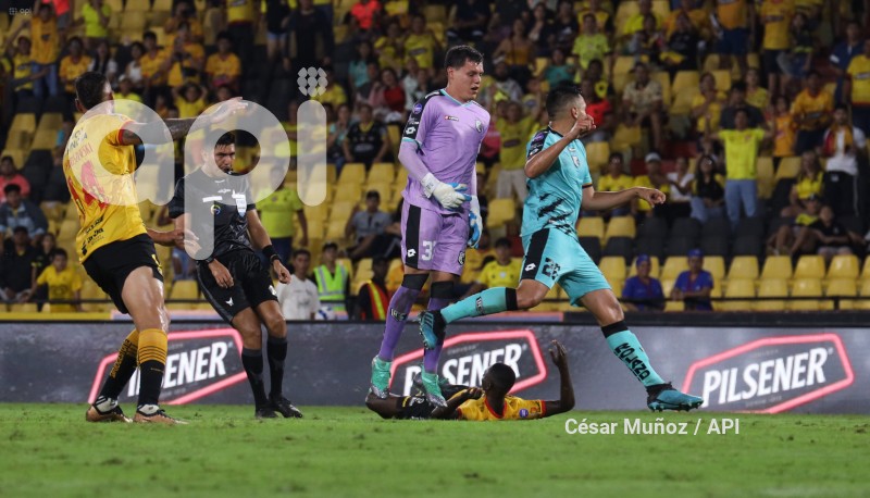 FBL-LIGAPRO-BARCELONA-CUMBAYA