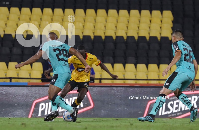 FBL-LIGAPRO-BARCELONA-CUMBAYA