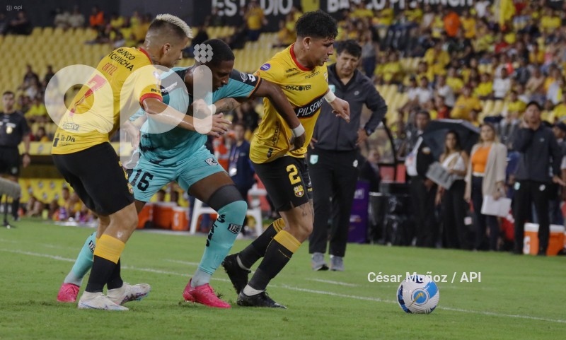 FBL-LIGAPRO-BARCELONA-CUMBAYA