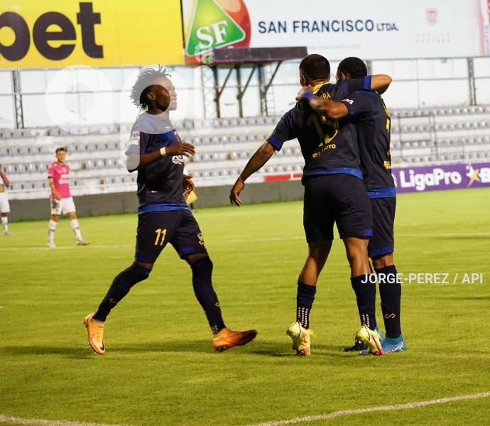 FBL-LIGA-PRO-BET593-SERIE-B-CHACARITAS-INDEPENDIENTE-JR-