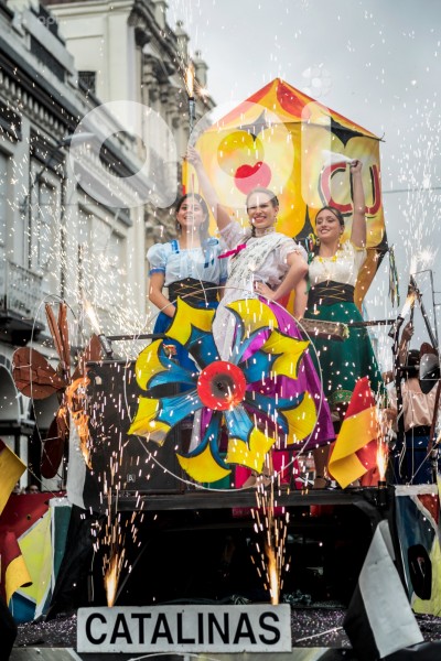 CUENCA-DESFILE ESTUDIANTIL FUNDACION CUENCA