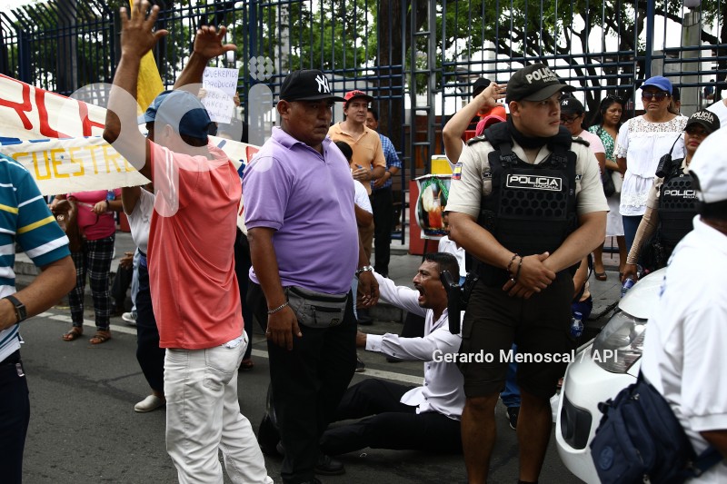 GYE-MARCHA COMERCIANTES