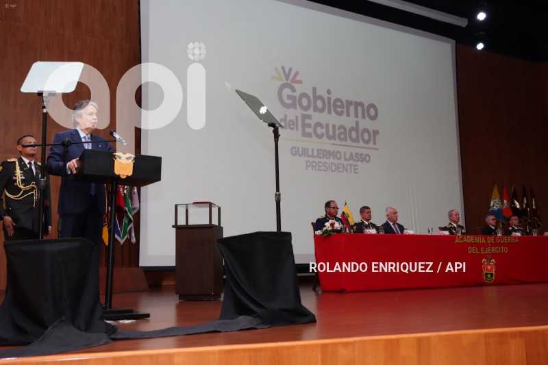 ACADEMIA-GUERRA-PRESIDENTE-LASSO