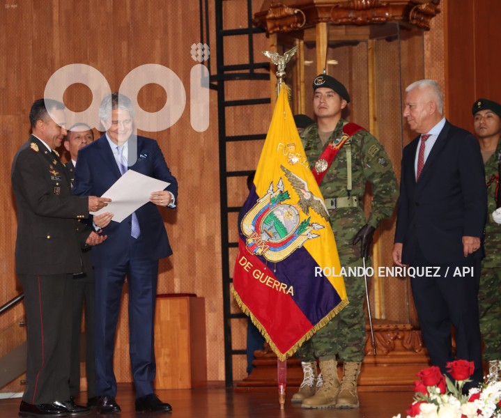 ACADEMIA-GUERRA-PRESIDENTE-LASSO
