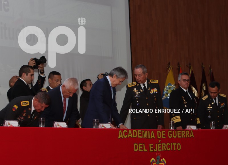 ACADEMIA-GUERRA-PRESIDENTE-LASSO