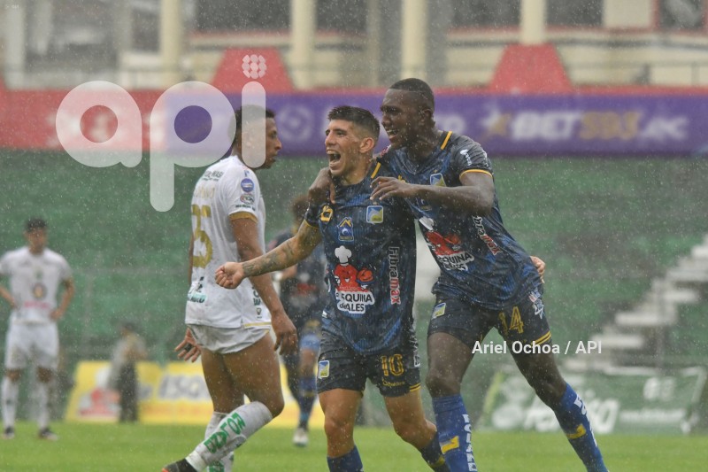 FBL-LIGAPRO-DELFIN-MUSHUC RUNA