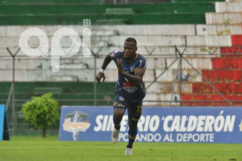 FBL-LIGAPRO-DELFIN-MUSHUC RUNA
