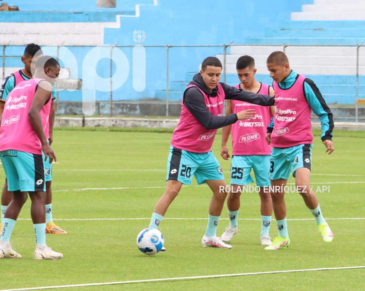 FBL-LIGAPRO-CUMBAYA-GUALACEO