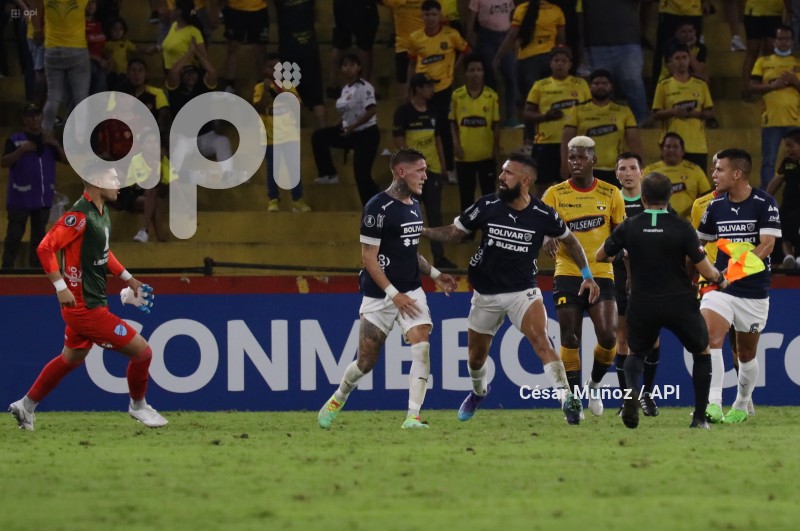 FBL-LIB-BARCELONA-BOLIVAR
