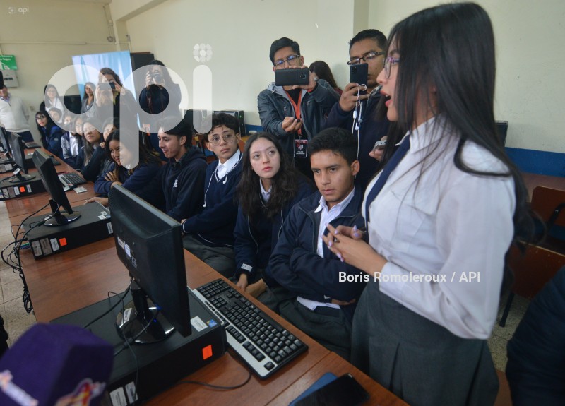 CUENCA-APADRINA UNA ESCUELA