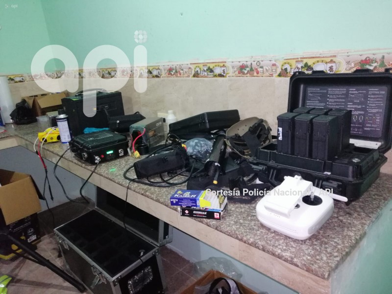 GYE-DETENCION FALSO AGENTE