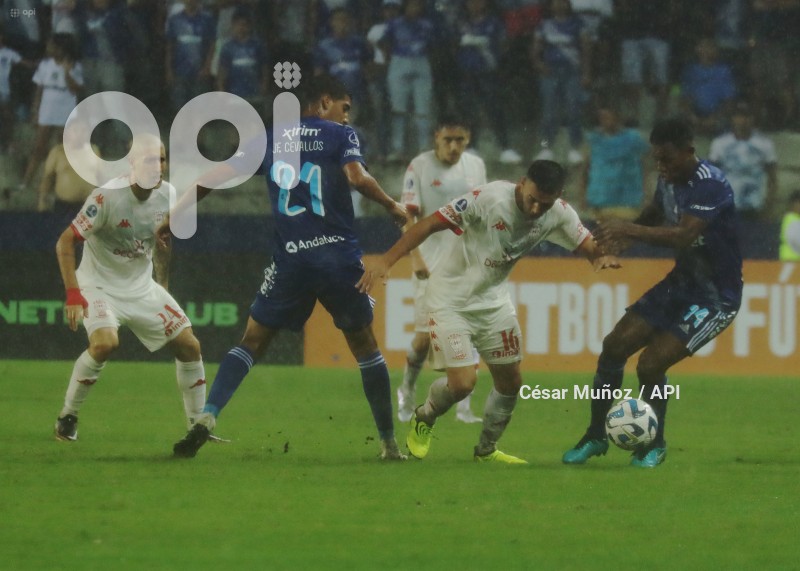 FBL-SUD-EMELEC-HURACAN