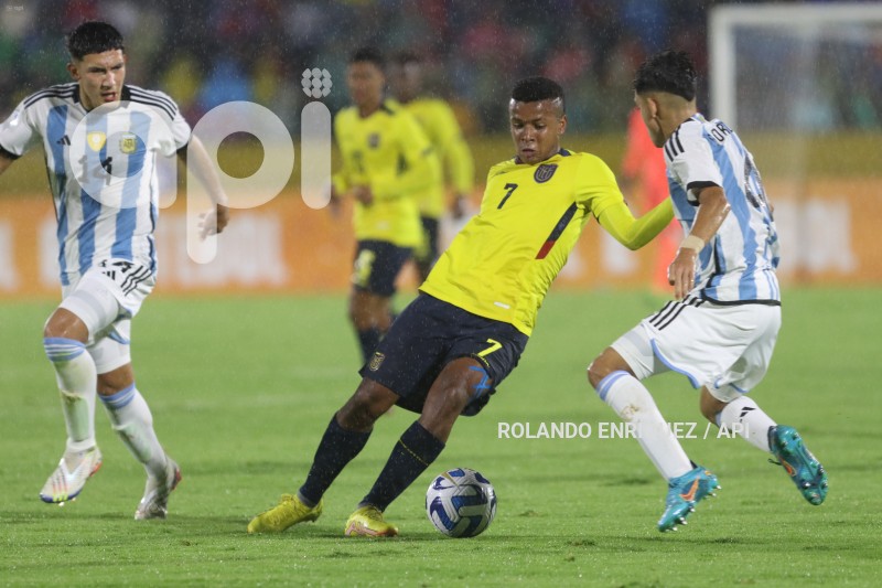 FBL-CONMEBOL-SUB17-ARGENTINA-ECUADOR