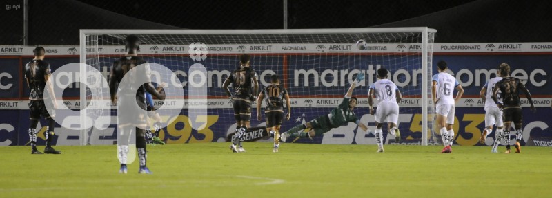 FBL-LIGAPROBET593-GUAYAQUILCITY-DELFIN
