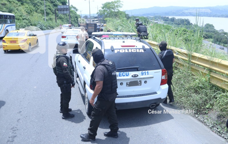 GYE-OPERATIVOS SEGURIDAD ESMERALDAS