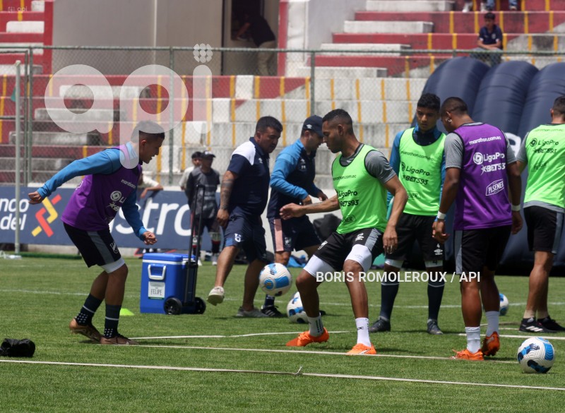 FBL-LIGAPRO-GUALACEO-UCATOLICA