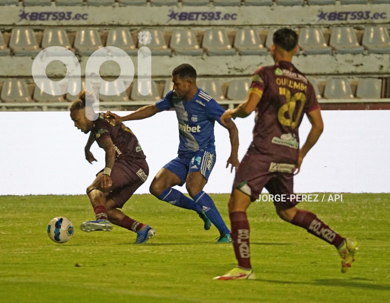 FBL-LIGA-PRO-BET593-MUAHUC-RUNA-EMELEC-