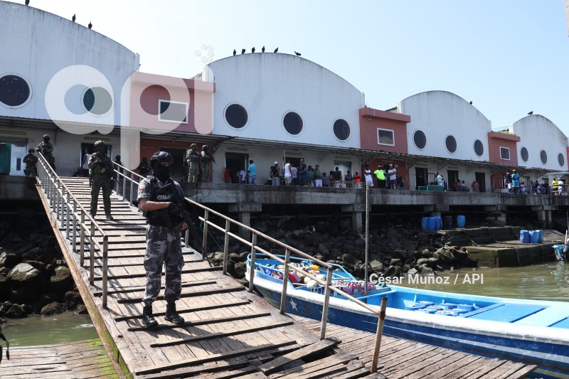 ESMERALDAS PUERTO PESQUERO