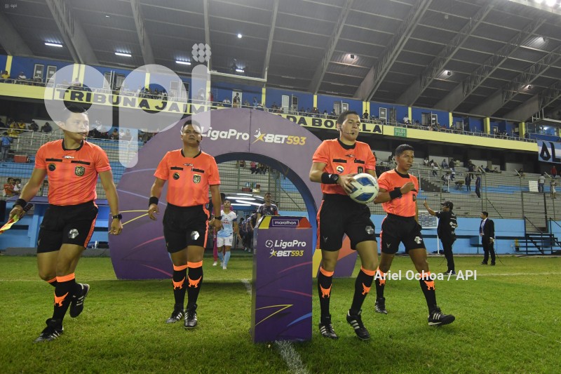 FBL-LIGAPRO-MANTA - CUNIBURO-J07