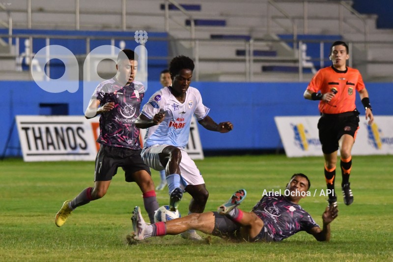 FBL-LIGAPRO-MANTA - CUNIBURO-J07