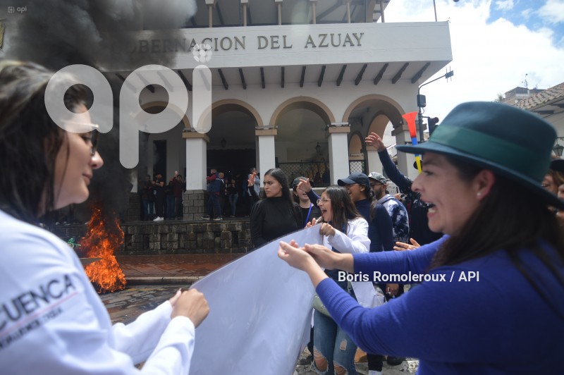 CUENCA-MARCHA POR LA VIALIDAD