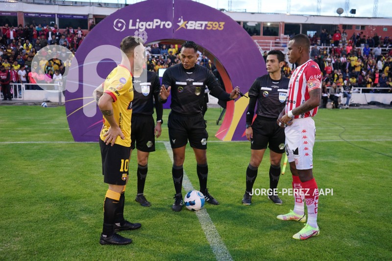 FBL-LIGAPRO-BET593-TECNICO-BARCELONA