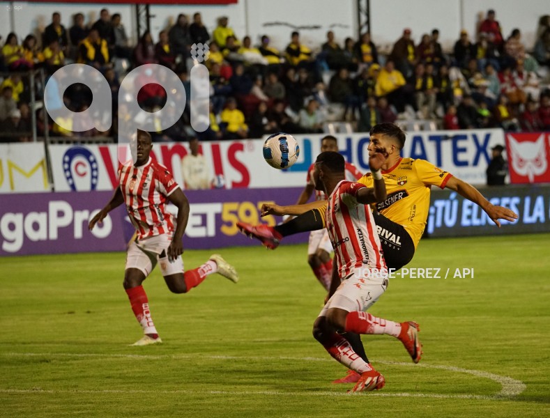 FBL-LIGAPRO-BET593-TECNICO-BARCELONA