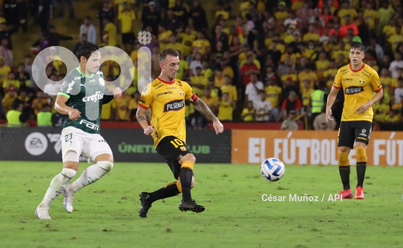 FBL-LIB-BARCELONA-PALMEIRAS