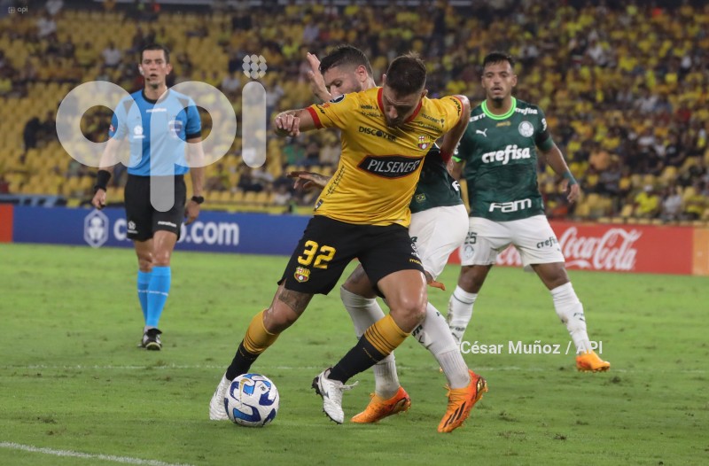 FBL-LIB-BARCELONA-PALMEIRAS