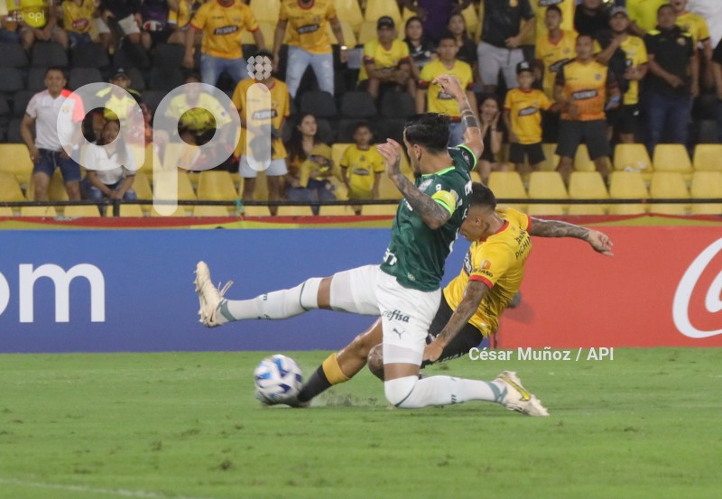 FBL-LIB-BARCELONA-PALMEIRAS
